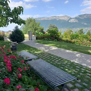  Appartement 100m Lac Et Piste Cyclable Avec Parking Gratuit France